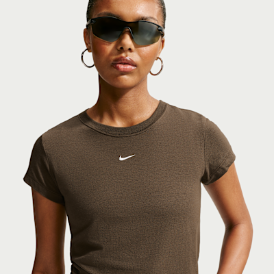 Nike Sportswear Chill Knit Women's Cropped T-Shirt (Plus Size